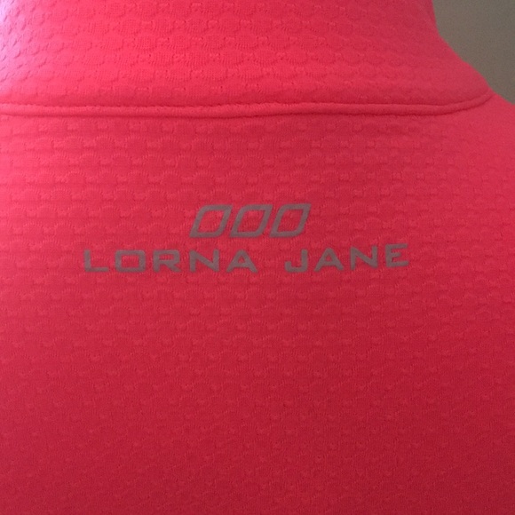 Lorna Jane track jacket - Picture 4 of 6